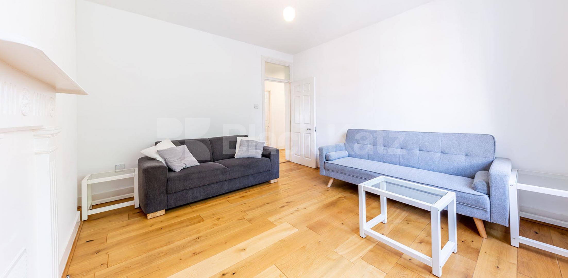 			TWO BED BY BOND STREET! , 2 Bedroom, 1 bath, 1 reception Flat			 Gilbert Street, Bond Street
